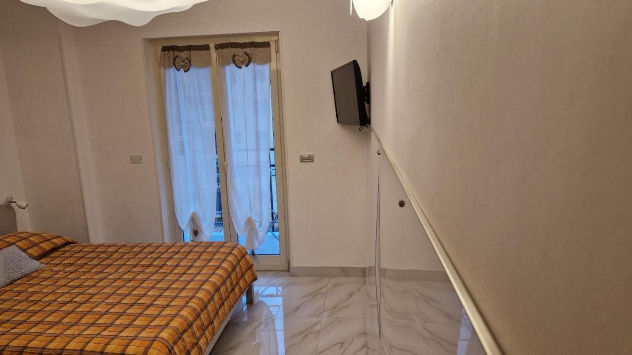 Olimpia Apartment Арма ди Таджия Екстериор снимка