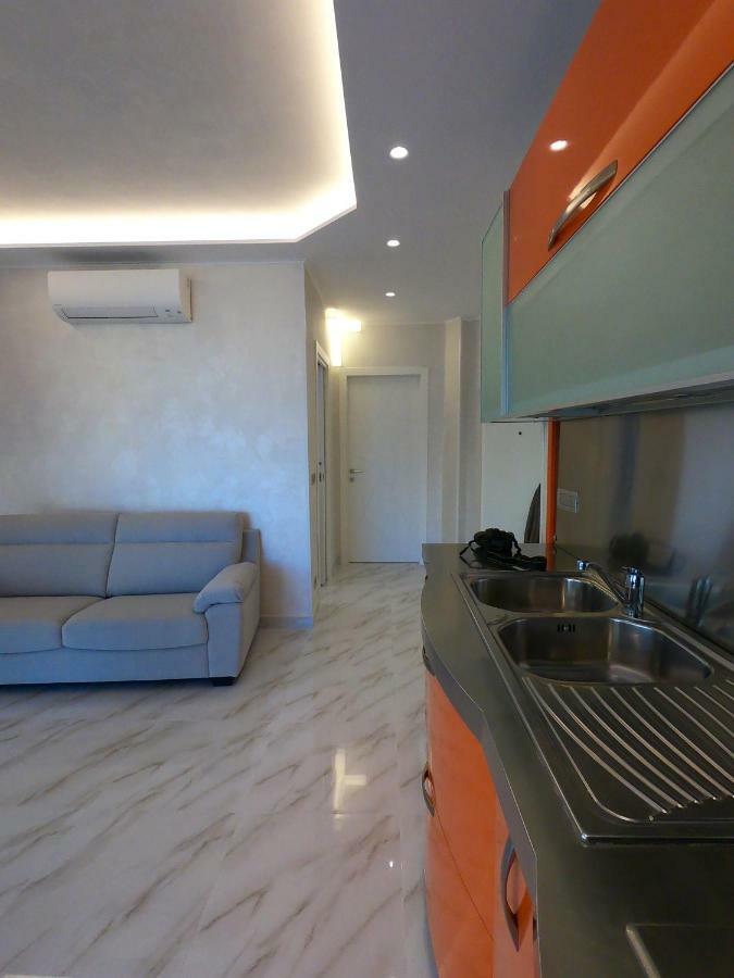 Olimpia Apartment Арма ди Таджия Екстериор снимка